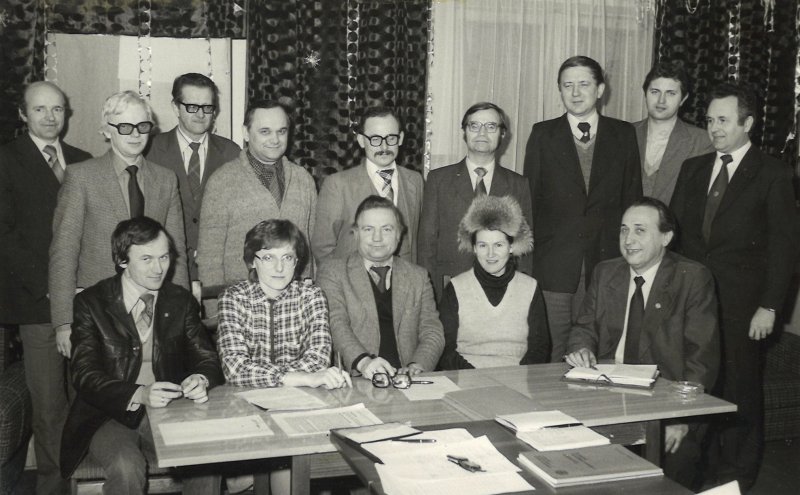 Pierwszy Zarząd Oddziału Siedleckiego 1980 r. (siedzi w środku prezes Henryk Wyszadkiewicz)