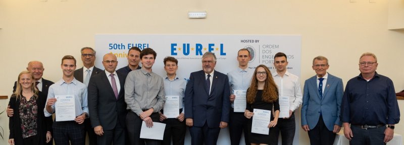 Finaliści (I i II miejsce) konkursu EUREL - International Management Cup (IMC) 2022:  Lukasz Mieczkowski, Remigiusz Izbaner, Jakub Labudda, Konrad Kunowski, Maciej Dobrodziej, Adam Dylak, Julia Omilianowicz - Studenckie Koło SEP  przy Wydziale Elektrotechniki i Automatyki Politechniki Gdańskiej. Przedstawiciele EUREL: od prawej strony: Franz Joachim Fischer (Siemens, Monachium) - prowadzący IMC 2022, Mieczysław Ronkowski - członek ExCo and BoD,  Carlos Loureiro - Prezydent 2021-2022, Markus B. Jaeger - ExCo & BoD Chair (Przewodniczący), Jorge Marçal Liça - ExCo Chair (Przewodniczący), Ferdinand Gubina - wice Prezydent & Prezydent Elekt 2022-2023, Celine Oeyen - Sekretarka generalna 2020/2022